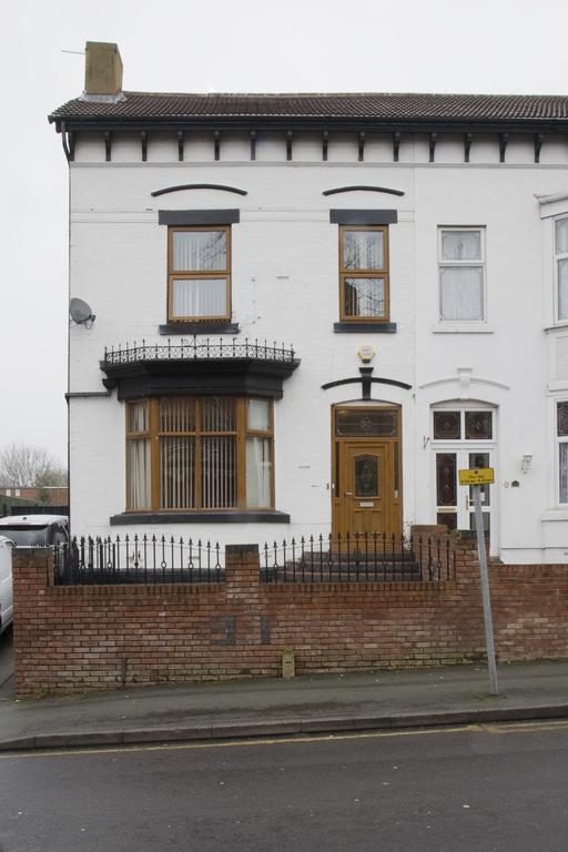Oaklands Apartment Wolverhampton Ngoại thất bức ảnh