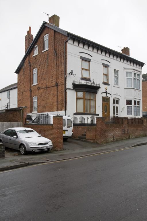 Oaklands Apartment Wolverhampton Ngoại thất bức ảnh