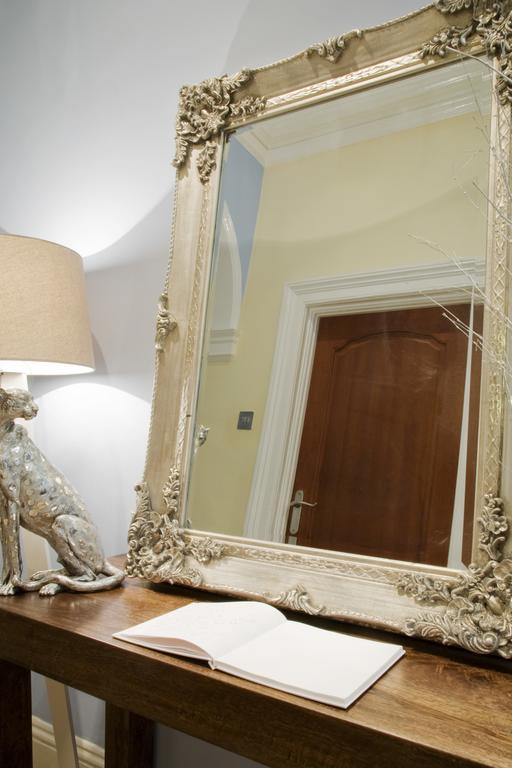 Oaklands Apartment Wolverhampton Ngoại thất bức ảnh