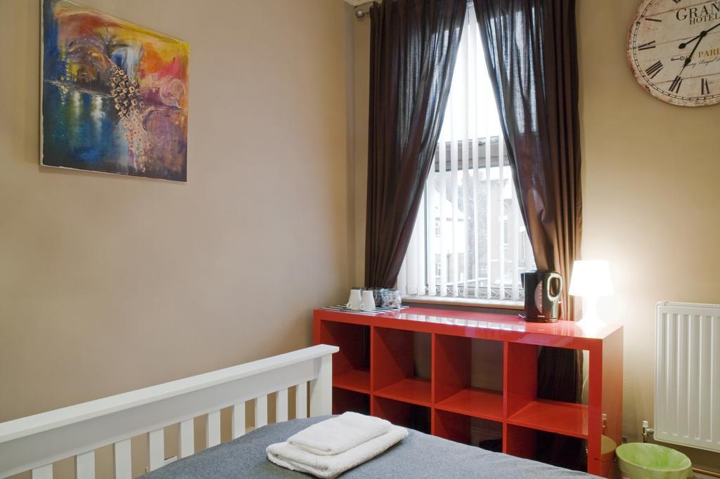 Oaklands Apartment Wolverhampton Ngoại thất bức ảnh