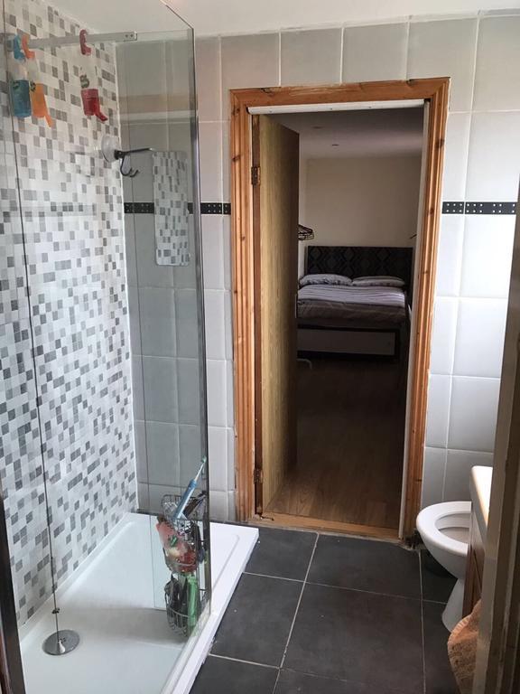 Oaklands Apartment Wolverhampton Ngoại thất bức ảnh