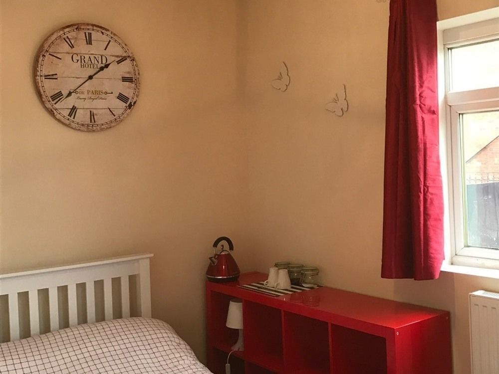 Oaklands Apartment Wolverhampton Ngoại thất bức ảnh