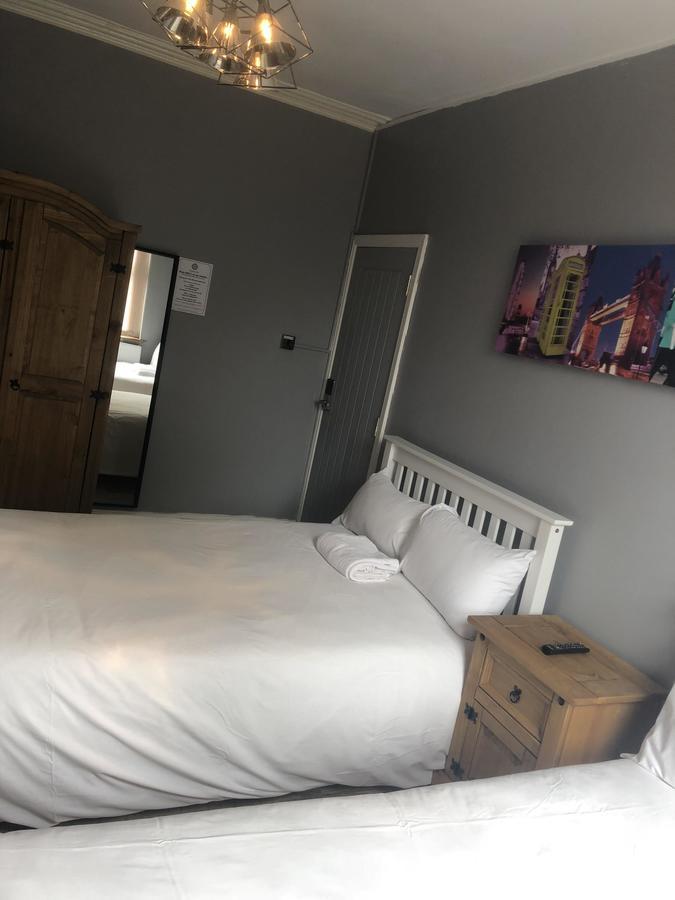 Oaklands Apartment Wolverhampton Ngoại thất bức ảnh