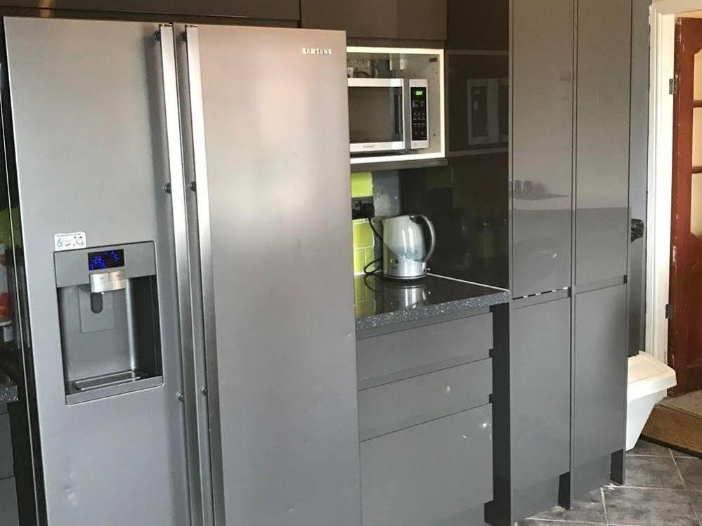 Oaklands Apartment Wolverhampton Ngoại thất bức ảnh